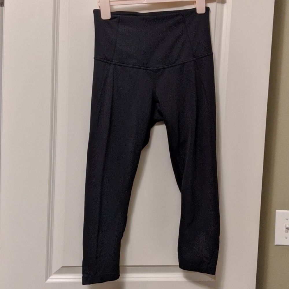 Zella Capri leggings sheer on back calf